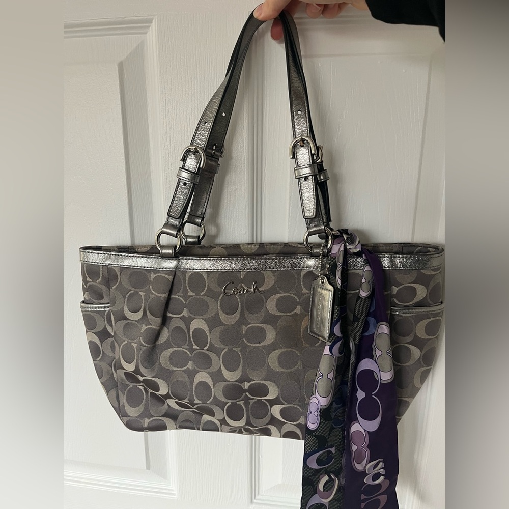 Classic Coach Purse